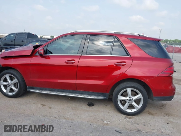 2018 Mercedes-Benz GLE 350 с VIN 4JGDA5JB5JB061874, выставлен на аукционе IAAI как лот 42275143 с пробегом 96 355 миль миль и . История ставок и продаж доступна на DreamBid. Изображение 15.