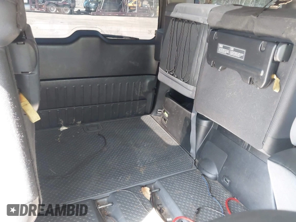 2005 Honda Element EX with VIN 5J6YH28655L011639, listed as a IAAI auction lot 42115791 with 273,251 mi miles and . Bid and sale history available at DreamBid. Image 8.