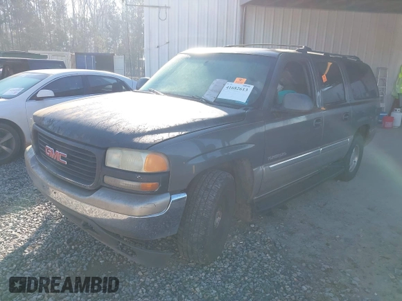 2000 GMC Yukon XL SLT with VIN 3GKFK16T4YG162902, listed as a IAAI auction lot 41682613 with 1 mi miles. Bid and sale history available at carsss.com. Image 2.
