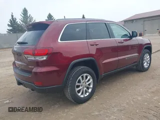 2022 Jeep Grand Cherokee Laredo E z VIN 1C4RJFAG0NC121555, wystawiony jako IAAI lot #42131742 z przebiegiem 35 535 mil mil oraz . Historia ofert i sprzedaży dostępna na DreamBid. Obrazek 4.