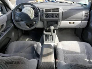 2000 Mitsubishi Montero Sport ES with VIN JA4LS21HXYP819022, listed as a Copart auction lot 43580855 with 0 mi miles and Salvage Title. Bid and sale history available at carsss.com. Image 8.