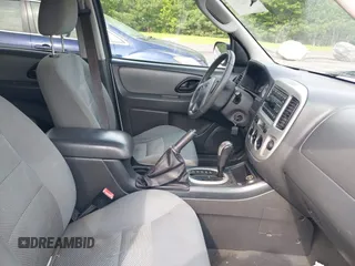 2007 Ford Escape XLT с VIN 1FMYU93137KC07508, выставлен на аукционе IAAI как лот 42343536 с пробегом 156 725 миль миль и . История ставок и продаж доступна на DreamBid. Изображение 5.