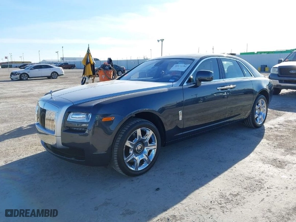 2011 Rolls-Royce Ghost with VIN SCA664S5XBUX49688, listed as a IAAI auction lot 40971162 with 17,595 mi miles. Bid and sale history available at carsss.com. Image 2.