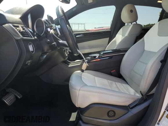 2016 Mercedes-Benz GLE 450 AMG с VIN 4JGED6EBXGA021574, выставлен на аукционе Copart как лот 63757095 с пробегом 83 364 миль миль и Списание • Salvage title. История ставок и продаж доступна на DreamBid. Изображение 7.