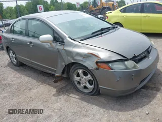 2008 Honda Civic LX z VIN 2HGFA165X8H349367, wystawiony jako IAAI lot #42350630 z przebiegiem Nie podano mil oraz . Historia ofert i sprzedaży dostępna na DreamBid. Obrazek 1.