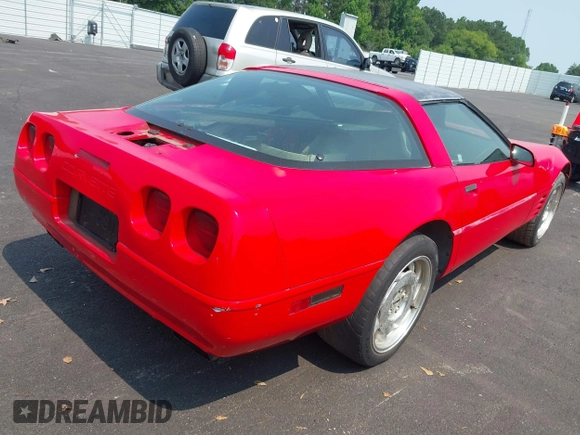 1994 Chevrolet Corvette z VIN 1G1YY22P6R5111291, wystawiony jako IAAI lot #42379116 z przebiegiem Nie podano mil oraz . Historia ofert i sprzedaży dostępna na DreamBid. Obrazek 4.