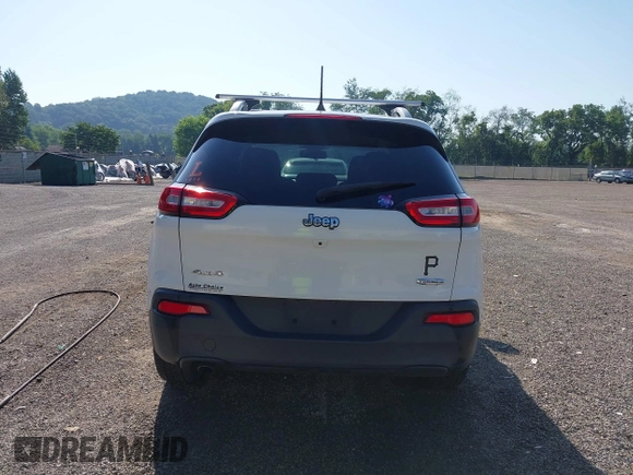 2016 Jeep Cherokee Latitude with VIN 1C4PJMCB7GW371955, listed as a IAAI auction lot 42562529 with 111,826 mi miles and . Bid and sale history available at DreamBid. Image 16.