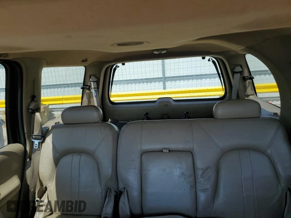 2002 Ford Expedition Eddie Bauer with VIN 1FMPU18L22LA37667, listed as a Copart auction lot 62414565 with 292,660 mi miles and Clean title. Bid and sale history available at DreamBid. Image 10.