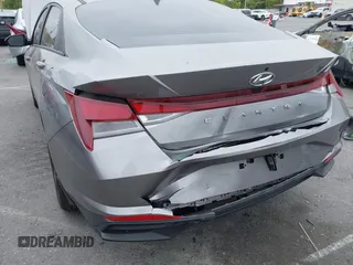 2023 Hyundai Elantra SEL z VIN KMHLS4AG5PU609271, wystawiony jako IAAI lot #42374280 z przebiegiem 27 711 mil mil oraz . Historia ofert i sprzedaży dostępna na DreamBid. Obrazek 6.