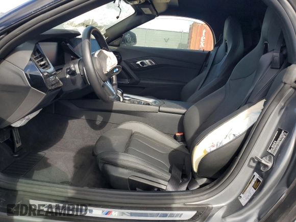 2025 BMW Z4 sDrive30i with VIN WBAHF3C04SWY38298, listed as a Copart auction lot 85193904 with 0 mi miles and Non Repairable. Bid and sale history available at carsss.com. Image 7.