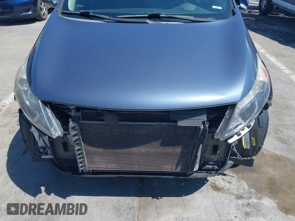 2016 Kia Sportage LX with VIN KNDPB3AC3G7838754, listed as a IAAI auction lot 42004172 with 184,857 mi miles. Bid and sale history available at carsss.com. Image 6.