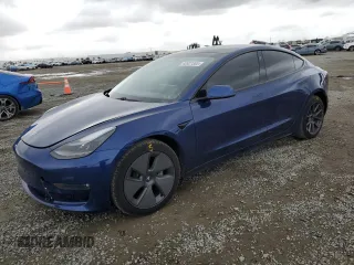 2021 Tesla Model 3 Long Range z VIN 5YJ3E1EB4MF876849, wystawiony jako Copart lot #48927385 z przebiegiem 32 163 mil mil oraz Szkoda całkowita • Salvage title. Historia ofert i sprzedaży dostępna na DreamBid. Obrazek 1.