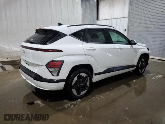 2024 Hyundai Kona SEL with VIN KM8HC3A63RU005581, listed as a Copart auction lot 82802834 with 9,898 mi miles and Salvage Title. Bid and sale history available at DreamBid. Image 3.