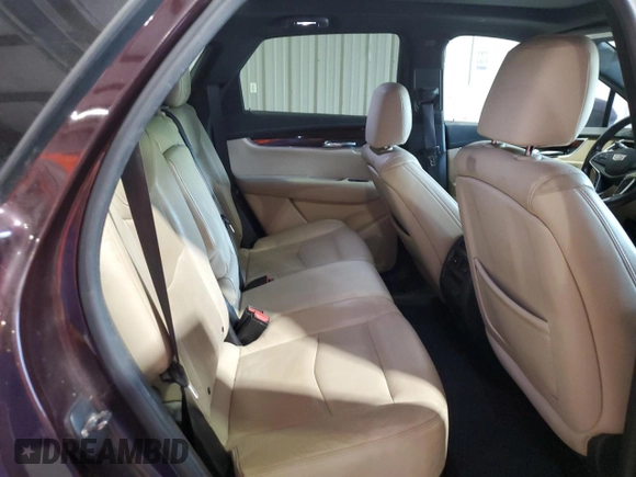 2017 Cadillac XT5 Luxury FWD z VIN 1GYKNBRS7HZ235961, wystawiony jako Copart lot #64509165 z przebiegiem 215 573 mil mil oraz Czysty tytuł • Clean title. Historia ofert i sprzedaży dostępna na DreamBid. Obrazek 22.