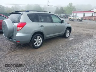 2008 Toyota RAV4 Limited с VIN JTMBD31V386076023, выставлен на аукционе IAAI как лот 42256880 с пробегом 200 495 миль миль и . История ставок и продаж доступна на DreamBid. Изображение 4.