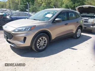 2020 Ford Escape S z VIN 1FMCU9F69LUB90911, wystawiony jako IAAI lot #42223766 z przebiegiem 75 731 mil mil oraz . Historia ofert i sprzedaży dostępna na DreamBid. Obrazek 2.