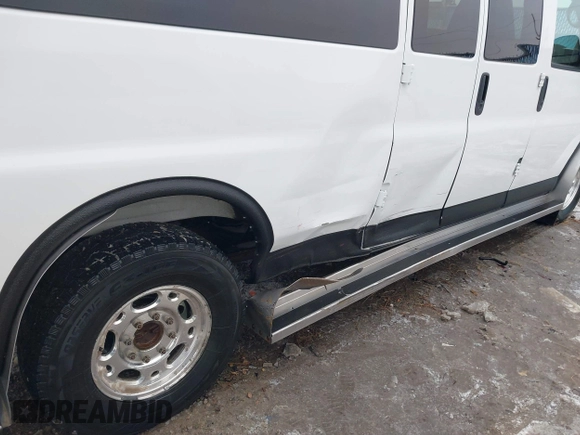 2010 Chevrolet Express Passenger LT z VIN 1GA2G1DG6A1110332, wystawiony jako IAAI lot #40909861 z przebiegiem 367 242 mil mil oraz . Historia ofert i sprzedaży dostępna na DreamBid. Obrazek 6.