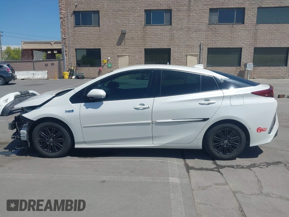 2017 Toyota Prius Plus with VIN JTDKARFP6H3038924, listed as a IAAI auction lot 42028326 with 116,012 mi miles and . Bid and sale history available at DreamBid. Image 15.