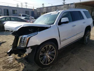2018 Cadillac Escalade Premium Luxury with VIN 1GYS4CKJ6JR357050, listed as a Copart auction lot 62124974 with 85,825 mi miles and Salvage Title. Bid and sale history available at carsss.com. Image 1.