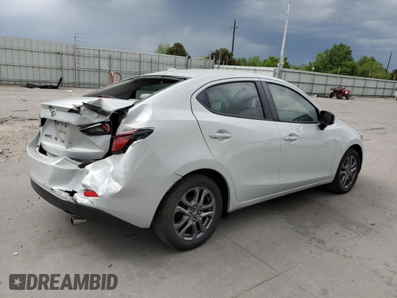 2019 Toyota Yaris L z VIN 3MYDLBYV6KY514188, wystawiony jako Copart lot #57063665 z przebiegiem 42 478 mil mil oraz Szkoda całkowita • Salvage title. Historia ofert i sprzedaży dostępna na DreamBid. Obrazek 3.