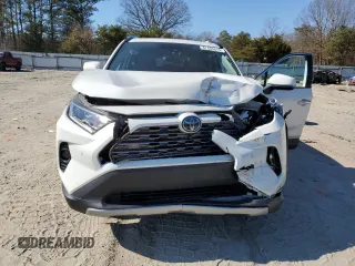 2020 Toyota RAV4 Hybrid Limited with VIN 2T3DWRFV9LW054985, listed as a Copart auction lot 47534815 with 32,939 mi miles and Salvage Title. Bid and sale history available at carsss.com. Image 5.