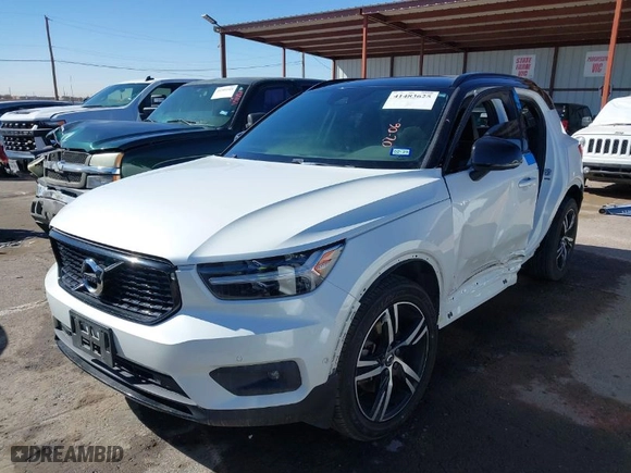 2019 Volvo XC40 R-Design with VIN YV4162UM3K2067773, listed as a IAAI auction lot 41483625 with 57,253 mi miles. Bid and sale history available at carsss.com. Image 2.