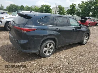 2020 Toyota Highlander LE with VIN 5TDBZRBH8LS033318, listed as a Copart auction lot 62912405 with 69,525 mi miles and Salvage title. Bid and sale history available at DreamBid. Image 3.