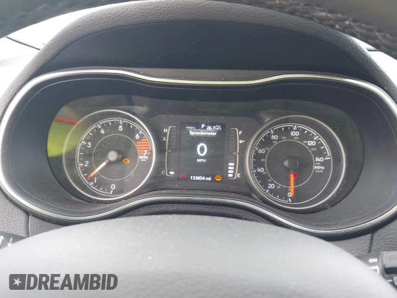 2019 Jeep Cherokee Latitude with VIN 1C4PJMCB5KD386572, listed as a IAAI auction lot 42364321 with 133,854 mi miles and . Bid and sale history available at DreamBid. Image 7.