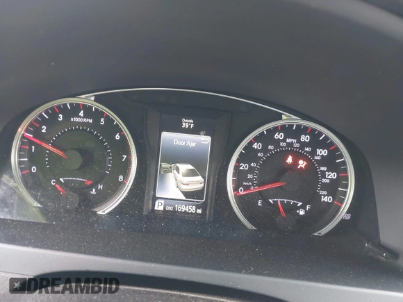 2015 Toyota Camry XLE with VIN 4T1BF1FK9FU921085, listed as a IAAI auction lot 41376788 with 169,884 mi miles and . Bid and sale history available at DreamBid. Image 7.