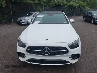 2023 Mercedes-Benz E 350 z VIN W1KZF8EB6PB119187, wystawiony jako IAAI lot #42179987 z przebiegiem 42 813 mil mil oraz . Historia ofert i sprzedaży dostępna na DreamBid. Obrazek 13.