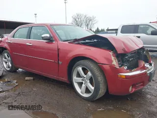 2007 Chrysler 300 C with VIN 2C3KA63H97H799572, listed as a IAAI auction lot 38601303 with 178,318 mi miles. Bid and sale history available at carsss.com. Image 1.
