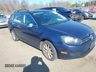 2011 Volkswagen Jetta SportWagen SE with VIN 3VWPZ7AJ0BM640226, listed as a IAAI auction lot 42068402 with 149,418 mi miles. Bid and sale history available at carsss.com. Image 1.