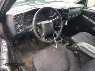 2003 GMC Sonoma SLS with VIN 1GTCS19X038195293, listed as a Copart auction lot 65954784 with 158,589 mi miles and Salvage Title. Bid and sale history available at carsss.com. Image 8.