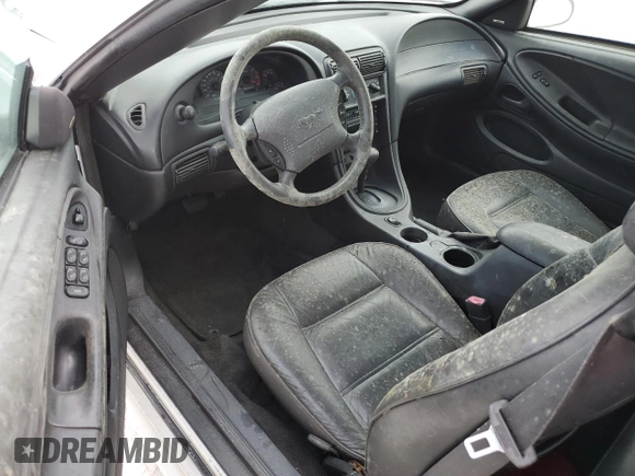 2001 Ford Mustang Deluxe with VIN 1FAFP44411F100378, listed as a Copart auction lot 76925584 with 0 mi miles and Salvage Title. Bid and sale history available at carsss.com. Image 8.