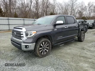 2018 Toyota Tundra SR5 z VIN 5TFHW5F11JX718907, wystawiony jako Copart lot #43446365 z przebiegiem 129 456 mil mil oraz Szkoda całkowita • Salvage title. Historia ofert i sprzedaży dostępna na DreamBid. Obrazek 1.