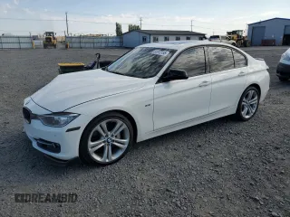 2013 BMW 3 Series 335i xDrive с VIN WBA3B9C50DF140097, выставлен на аукционе Copart как лот 65912155 с пробегом 95 238 миль миль и Списание • Salvage title. История ставок и продаж доступна на DreamBid. Изображение 1.