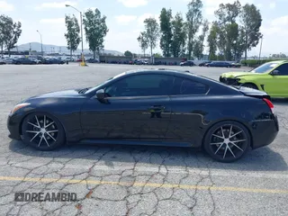 2013 Infiniti G37 IPL with VIN JN1CV6EK3DM920640, listed as a IAAI auction lot 42092727 with 206,880 mi miles. Bid and sale history available at carsss.com. Image 14.