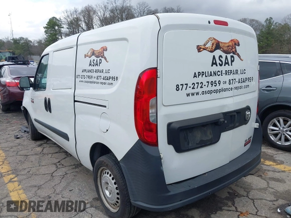 2017 Ram ProMaster City Cargo Tradesman z VIN ZFBERFAB7H6E80597, wystawiony jako IAAI lot #41730070 z przebiegiem 244 662 mil mil oraz . Historia ofert i sprzedaży dostępna na DreamBid. Obrazek 3.