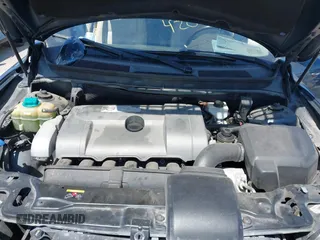 2008 Volvo XC90 I6 with VIN YV4CY982581447944, listed as a IAAI auction lot 42000304 with 132,899 mi miles. Bid and sale history available at carsss.com. Image 10.