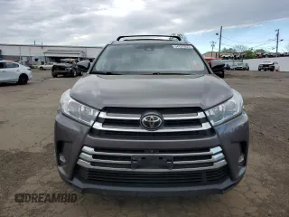 2019 Toyota Highlander Limited with VIN 5TDDZRFH0KS992455, listed as a Copart auction lot 54707655 with 408,319 mi miles and Salvage title. Bid and sale history available at DreamBid. Image 5.