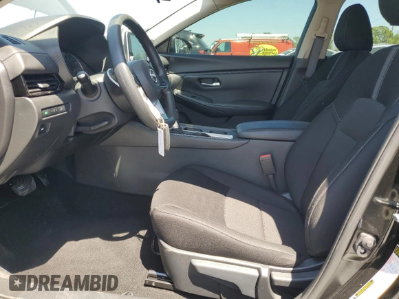 2025 Nissan Sentra SV with VIN 3N1AB8CVXSY202540, listed as a Copart auction lot 53479635 with 5,615 mi miles and Salvage Title. Bid and sale history available at carsss.com. Image 7.