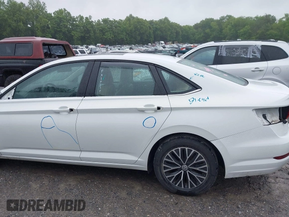2019 Volkswagen Jetta S with VIN 3VWC57BU1KM084270, listed as a IAAI auction lot 42351806 with 72,370 mi miles and . Bid and sale history available at DreamBid. Image 22.