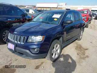 2017 Jeep Compass 75th Anniversary Edition with VIN 1C4NJDBB0HD143138, listed as a IAAI auction lot 41016542 with 118,402 mi miles. Bid and sale history available at carsss.com. Image 2.