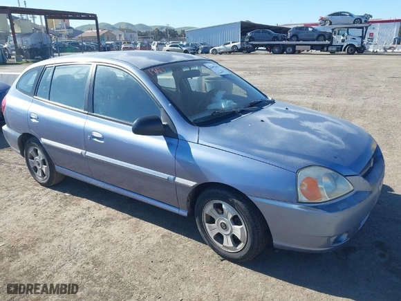 2004 Kia Rio with VIN KNADC165546190976, listed as a IAAI auction lot 41412051 with 186,378 mi miles. Bid and sale history available at carsss.com. Image 1.