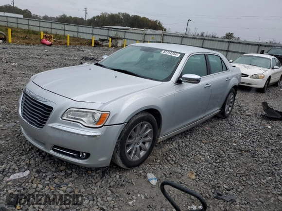 2012 Chrysler 300 Limited z VIN 2C3CCACG3CH310263, wystawiony jako Copart lot #83744764 z przebiegiem 246 532 mil mil oraz Szkoda całkowita • Salvage title. Historia ofert i sprzedaży dostępna na DreamBid. Obrazek 1.