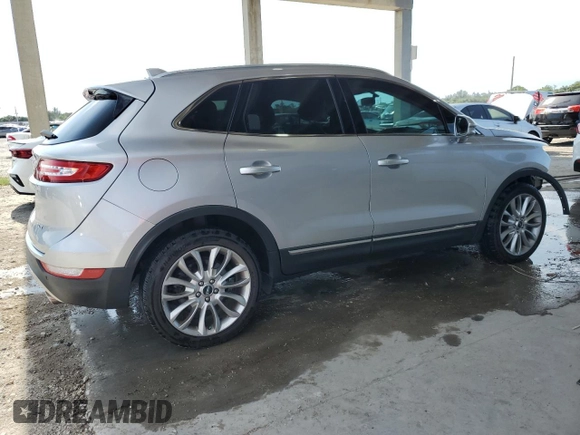 2017 Lincoln MKC Reserve with VIN 5LMCJ3C99HUL14684, listed as a Copart auction lot 58817385 with 77,005 mi miles and Salvage title. Bid and sale history available at DreamBid. Image 3.