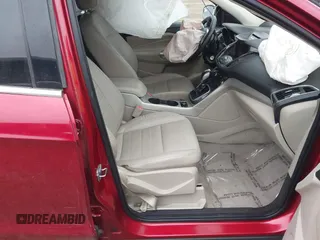 2013 Ford Escape SEL с VIN 1FMCU9HX3DUC54805, выставлен на аукционе IAAI как лот 41898182 с пробегом Не указан миль и . История ставок и продаж доступна на DreamBid. Изображение 5.