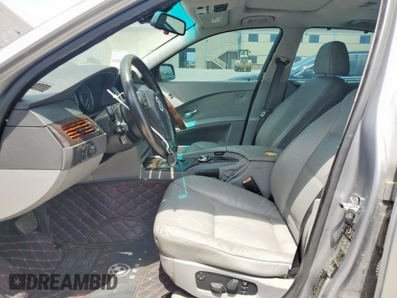 2004 BMW 5 Series 530i with VIN WBANA73524B812815, listed as a Copart auction lot 62161075 with 131,286 mi miles and Clean title. Bid and sale history available at DreamBid. Image 7.