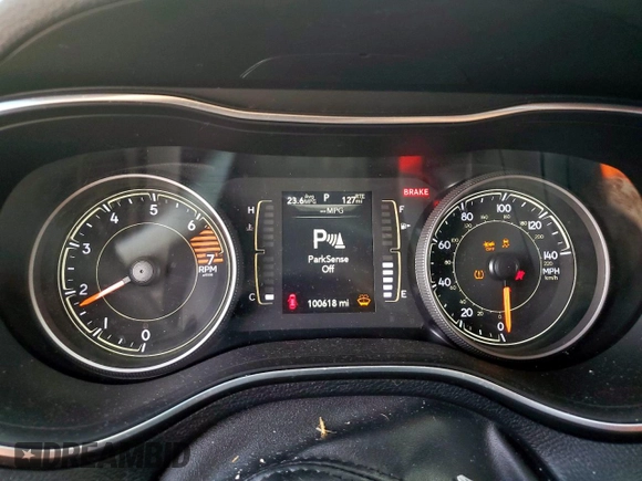 2021 Jeep Cherokee Altitude с VIN 1C4PJLLB5MD134799, выставлен на аукционе Copart как лот 57705125 с пробегом 100 618 миль миль и Списание • Salvage title. История ставок и продаж доступна на DreamBid. Изображение 9.