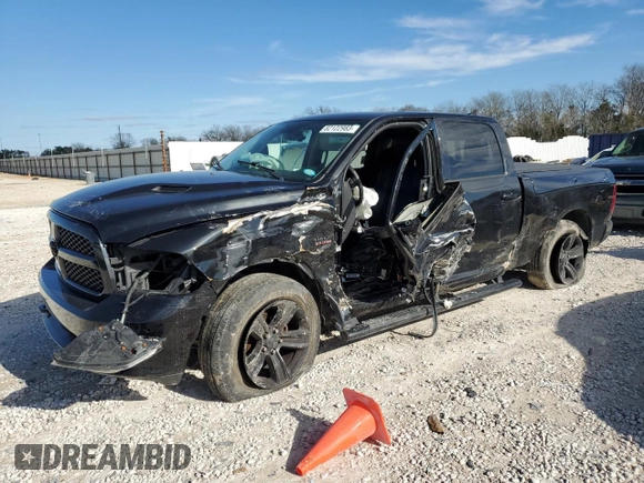 2017 Ram 1500 Sport z VIN 1C6RR7UT3HS670479, wystawiony jako Copart lot #82122983 z przebiegiem 67 924 mil mil oraz Szkoda całkowita • Salvage title. Historia ofert i sprzedaży dostępna na DreamBid. Obrazek 1.